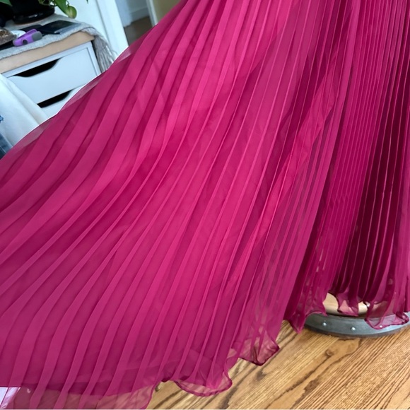 MISS ELLIETTE California Vintage 70s Pleated Maxi Dress Magenta Evening Chiffon - Picture 15 of 15